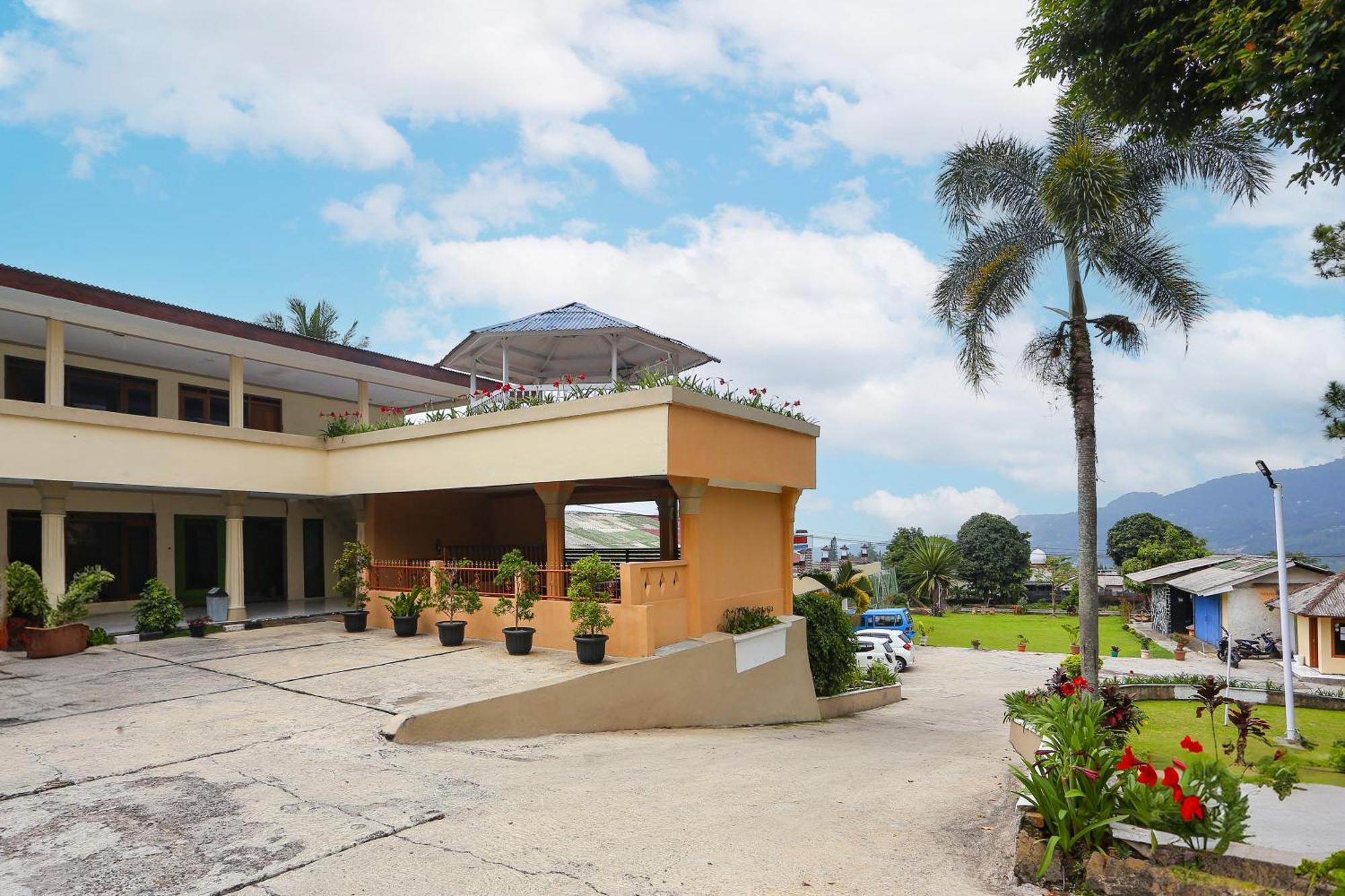 בוגור Capital O 93349 Hotel Gondangdia מראה חיצוני תמונה